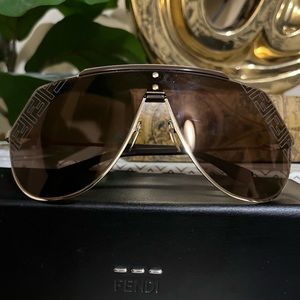 FENDI SUNGLASSES
